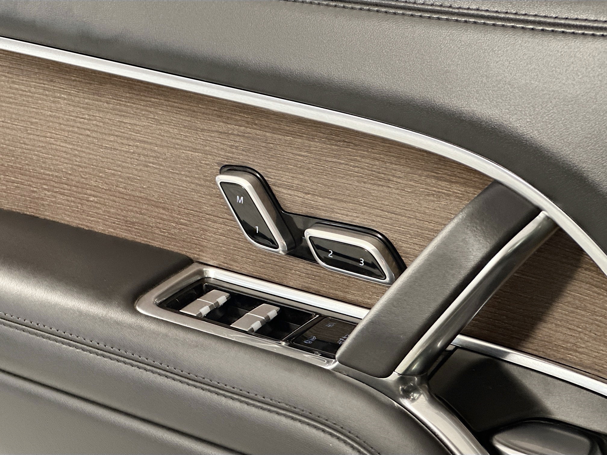 used 2024 Land Rover Range Rover car, priced at $124,995