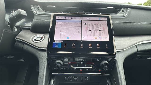 new 2025 Jeep Grand Cherokee car, priced at $46,922