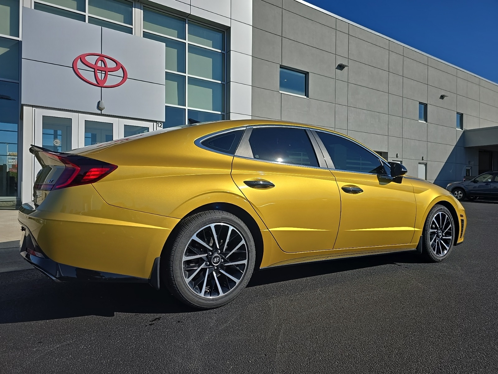 used 2020 Hyundai Sonata car, priced at $16,377