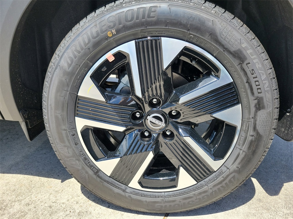 new 2025 Nissan Kicks car, priced at $25,639