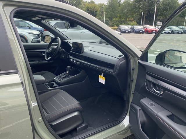 new 2026 Honda CR-V Hybrid car, priced at $38,670