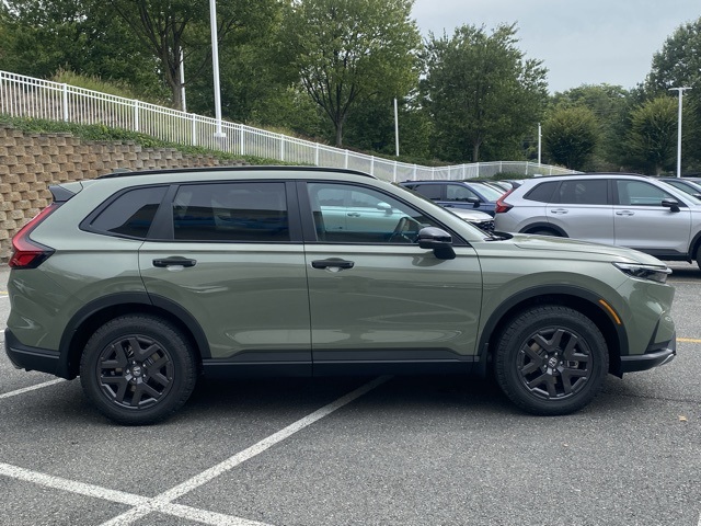 new 2026 Honda CR-V Hybrid car, priced at $38,670