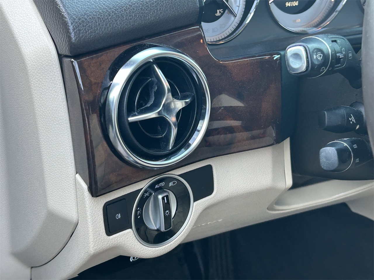 used 2014 Mercedes-Benz GLK car, priced at $9,995