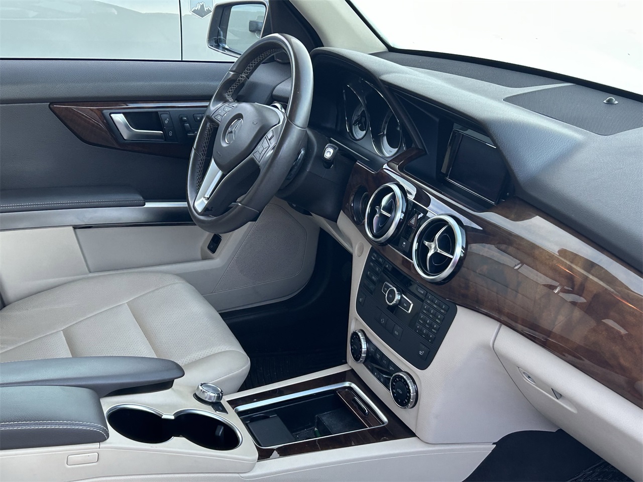 used 2014 Mercedes-Benz GLK car, priced at $9,995