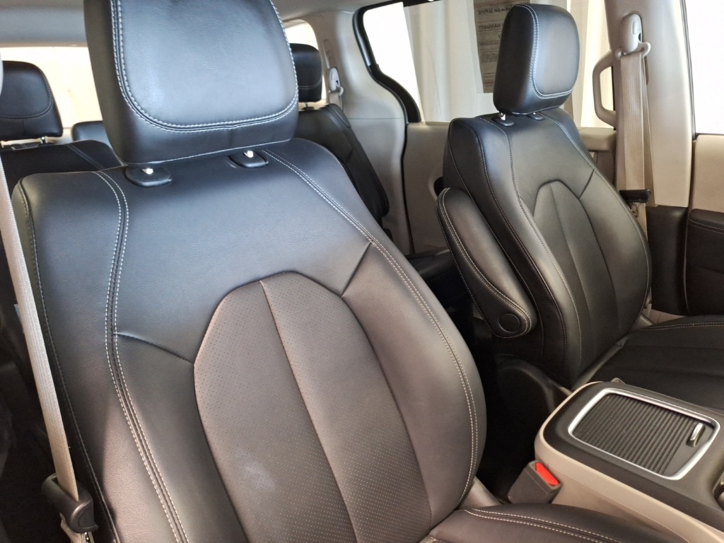 used 2024 Chrysler Pacifica car, priced at $33,000
