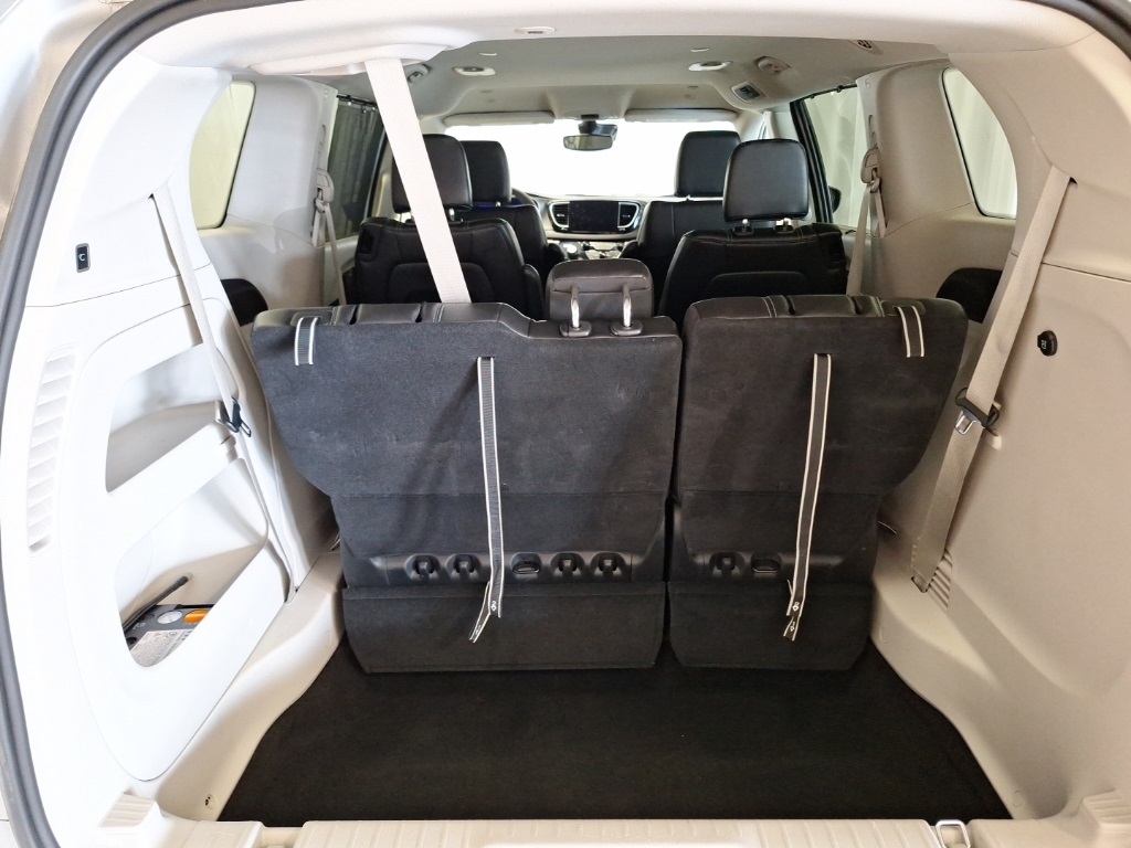 used 2024 Chrysler Pacifica car, priced at $33,000