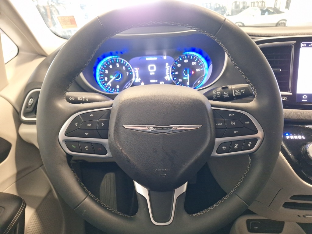 used 2024 Chrysler Pacifica car, priced at $33,000