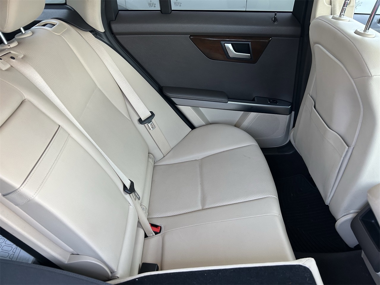 used 2014 Mercedes-Benz GLK car, priced at $9,995