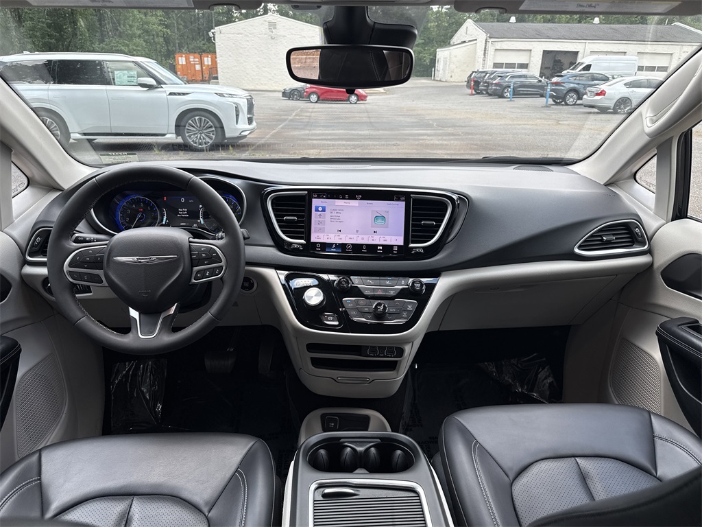 used 2023 Chrysler Pacifica car, priced at $20,950