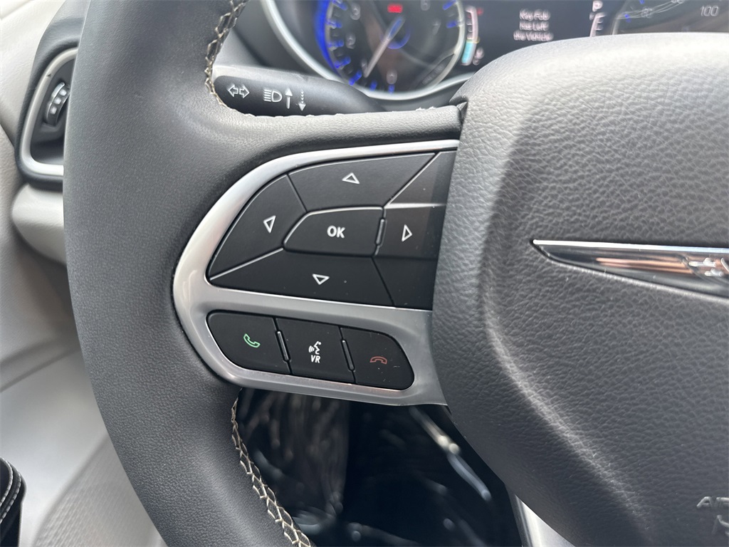 used 2023 Chrysler Pacifica car, priced at $20,950