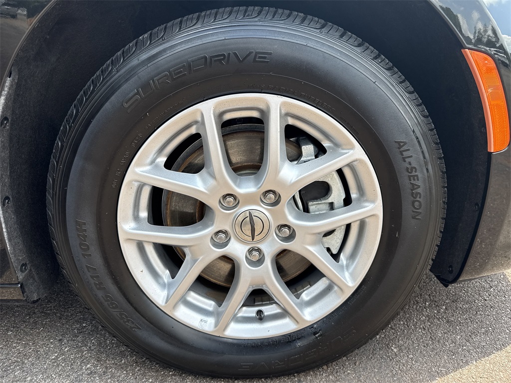 used 2023 Chrysler Pacifica car, priced at $20,950