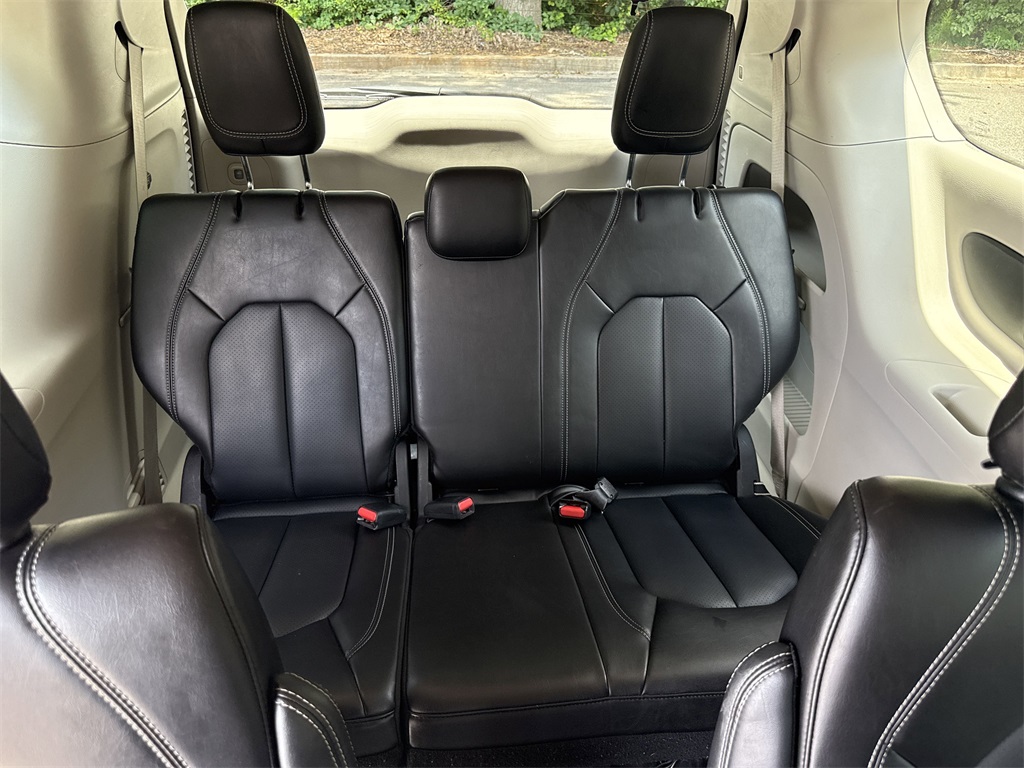 used 2023 Chrysler Pacifica car, priced at $20,950