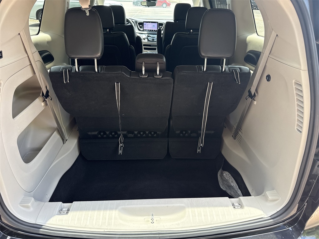 used 2023 Chrysler Pacifica car, priced at $20,950