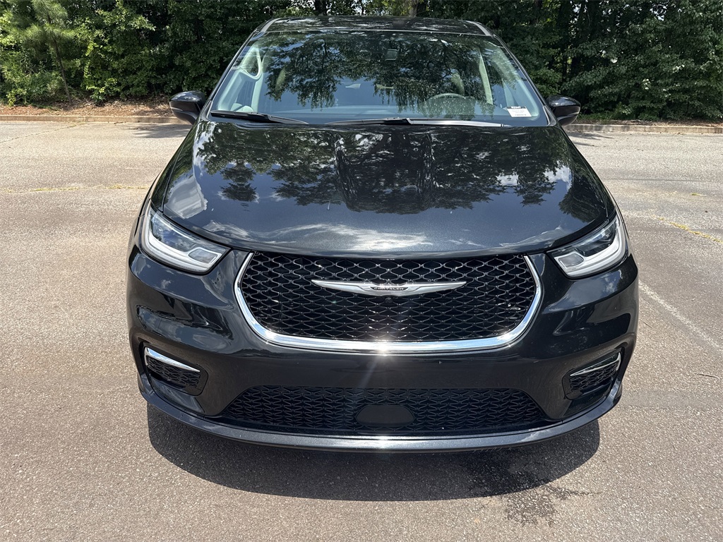 used 2023 Chrysler Pacifica car, priced at $20,950