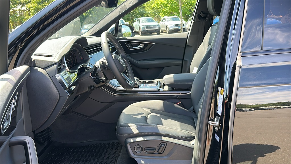 used 2025 Audi Q7 car, priced at $64,998