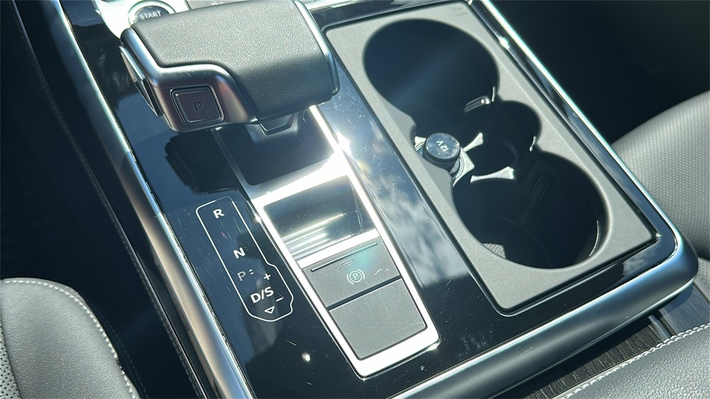 used 2025 Audi Q7 car, priced at $64,998
