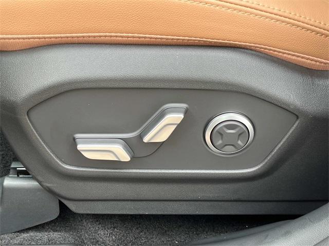 new 2025 Hyundai Santa Fe car, priced at $44,781