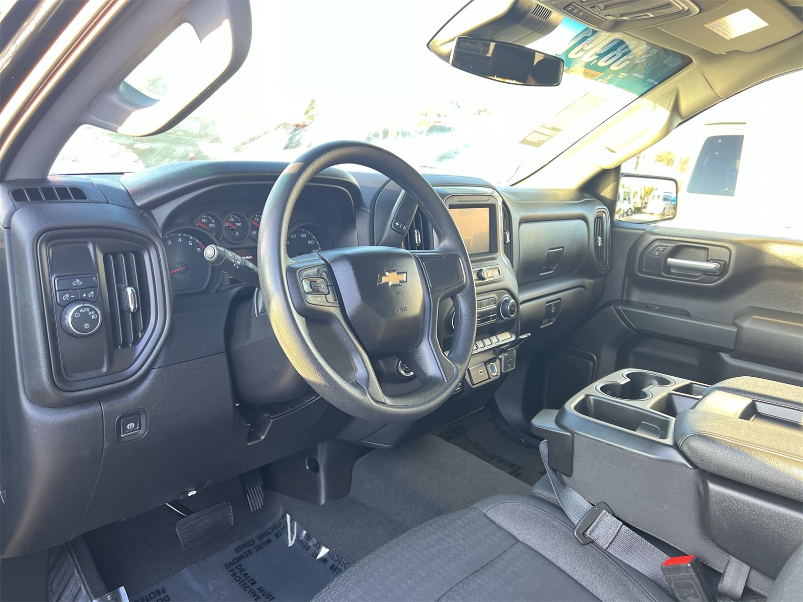 used 2025 Chevrolet Silverado 1500 car, priced at $32,999