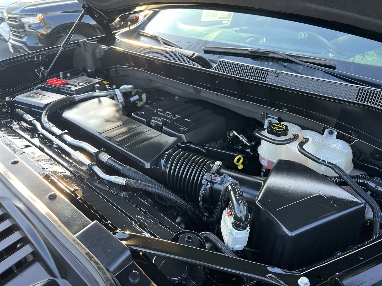 used 2025 Chevrolet Silverado 1500 car, priced at $32,999