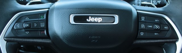 used 2022 Jeep Grand Cherokee car, priced at $25,000