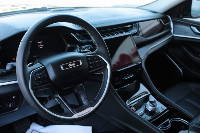 used 2022 Jeep Grand Cherokee car, priced at $25,000