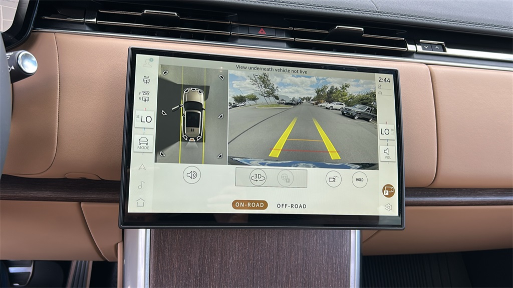 new 2025 Land Rover Range Rover Plug-In Hybrid car, priced at $136,655