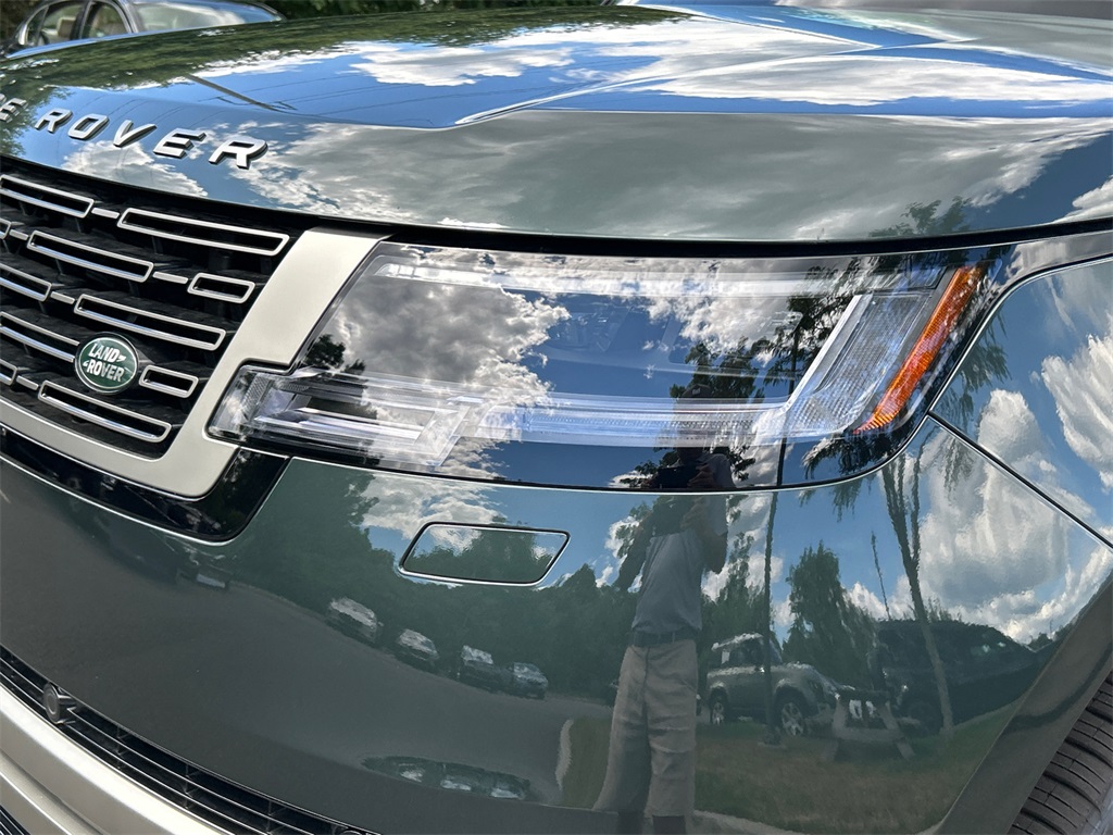 new 2025 Land Rover Range Rover Plug-In Hybrid car, priced at $136,655