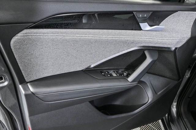 new 2025 Volkswagen Tiguan car, priced at $32,801