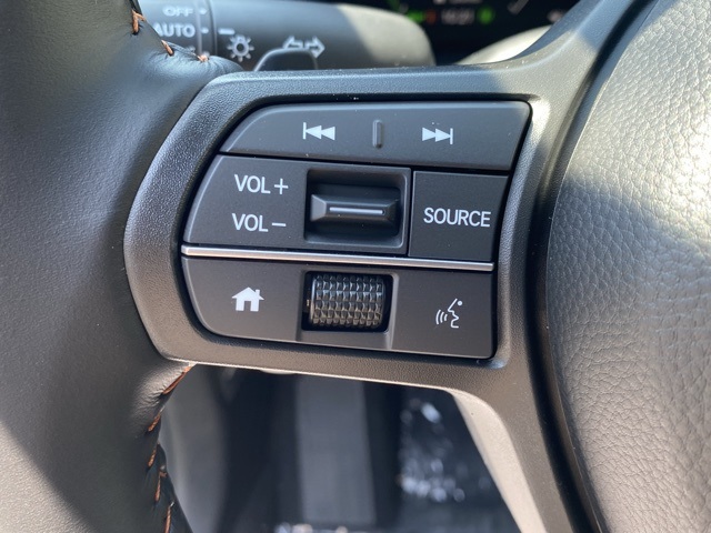 used 2025 Honda CR-V Hybrid car, priced at $37,500