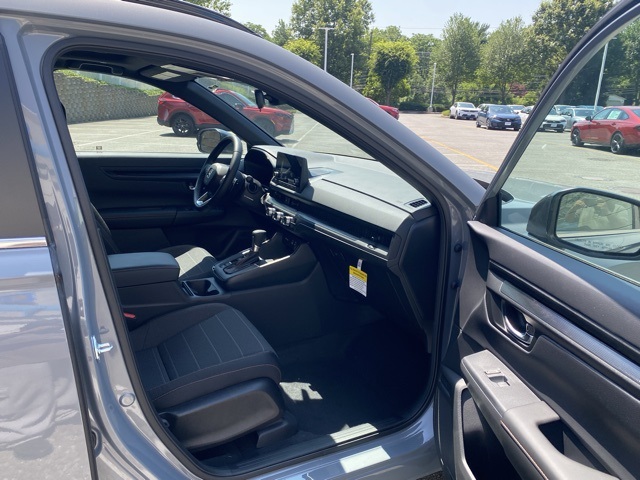 used 2025 Honda CR-V Hybrid car, priced at $37,500
