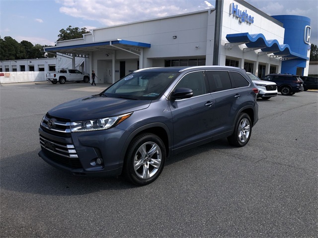 used 2018 Toyota Highlander car, priced at $22,987