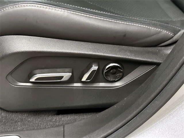 used 2023 Acura RDX car, priced at $37,259