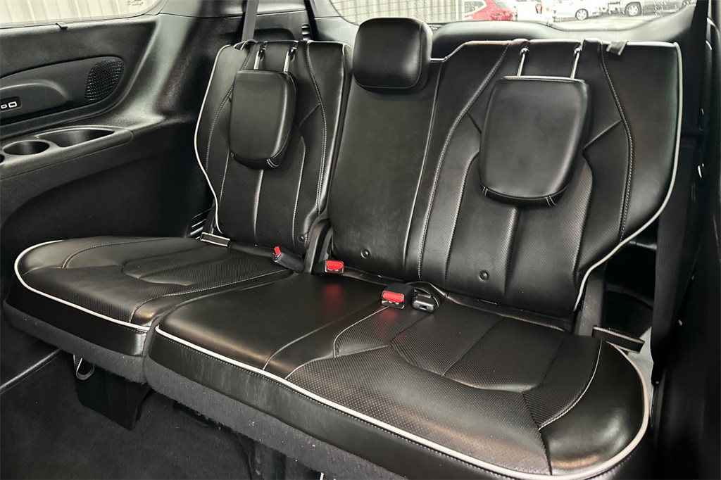 used 2021 Chrysler Pacifica Hybrid car, priced at $29,925