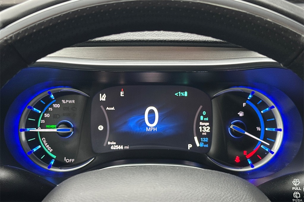 used 2021 Chrysler Pacifica Hybrid car, priced at $29,925