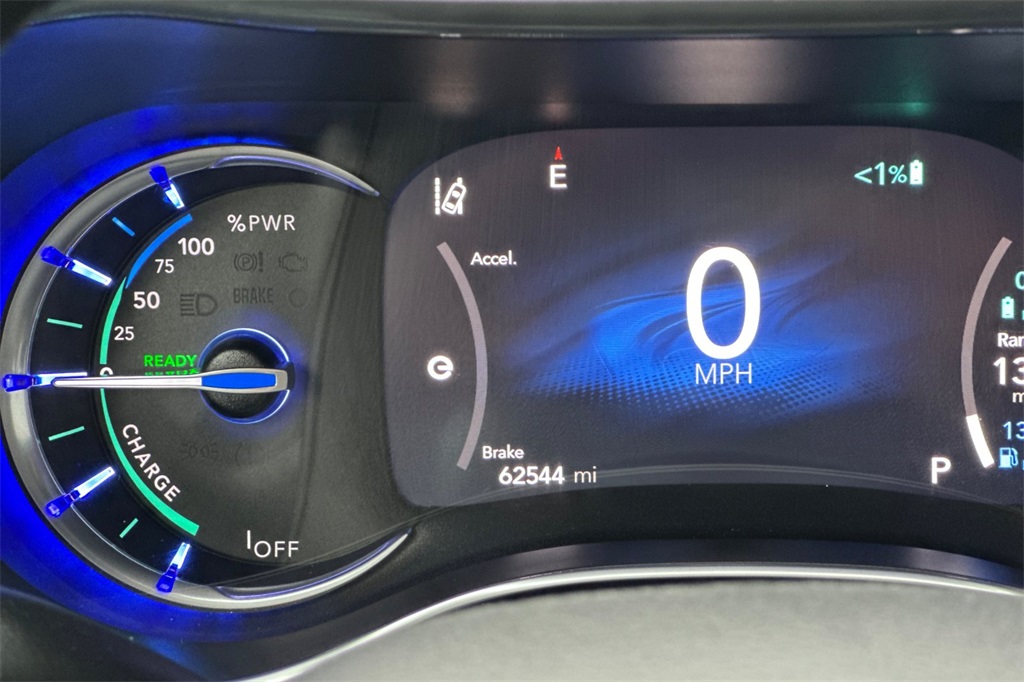 used 2021 Chrysler Pacifica Hybrid car, priced at $29,925