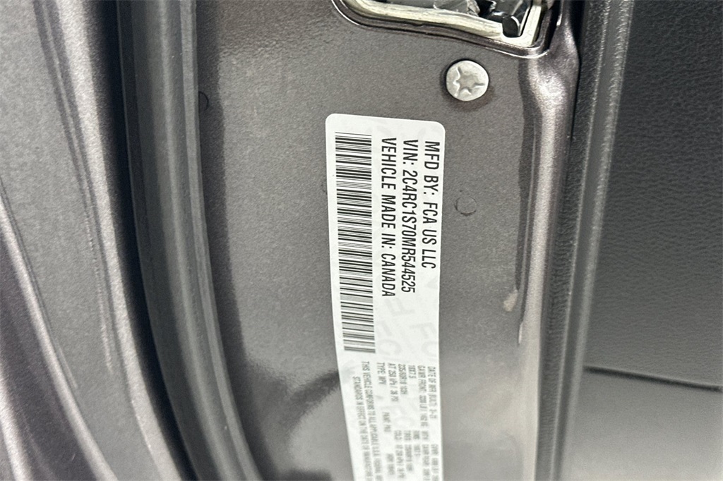 used 2021 Chrysler Pacifica Hybrid car, priced at $29,925