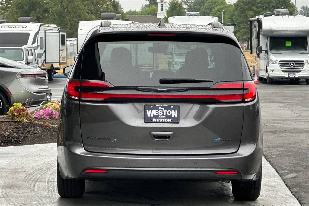 used 2021 Chrysler Pacifica Hybrid car, priced at $29,925