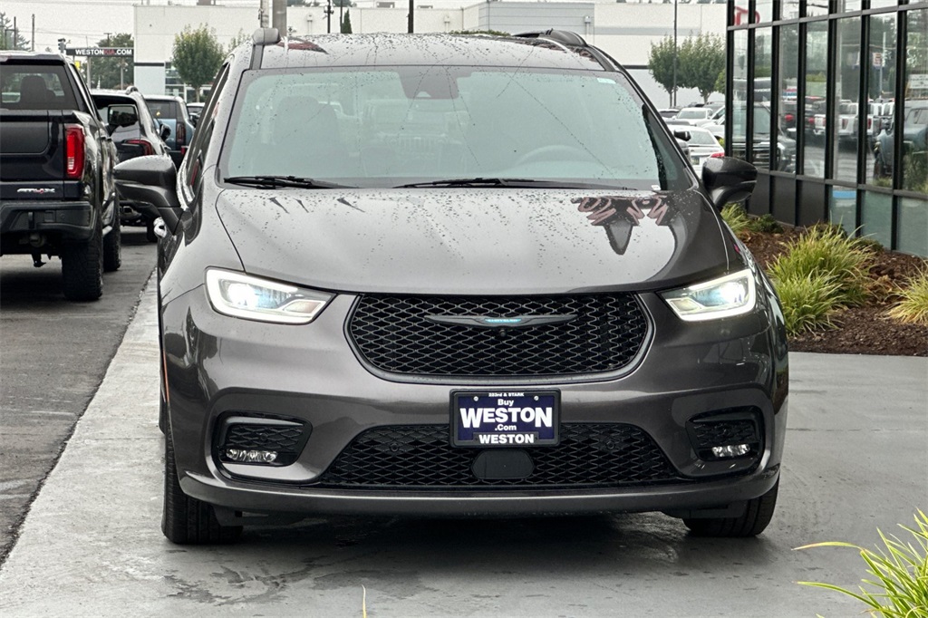 used 2021 Chrysler Pacifica Hybrid car, priced at $29,925