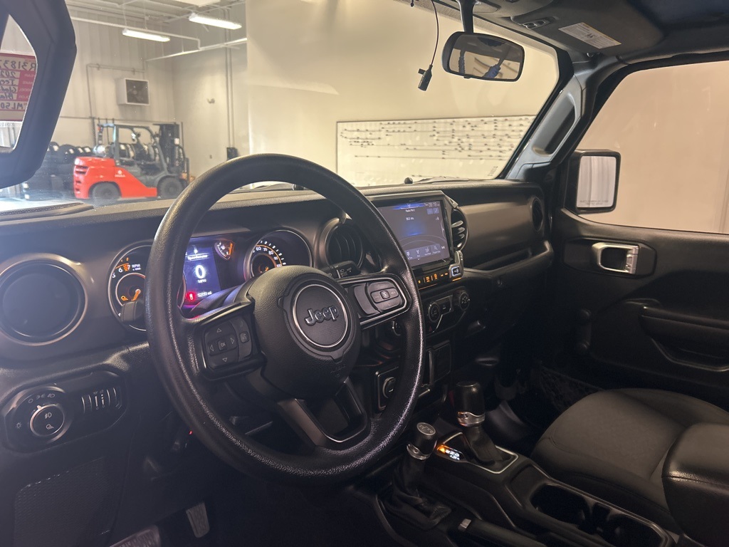 used 2021 Jeep Gladiator car, priced at $27,899