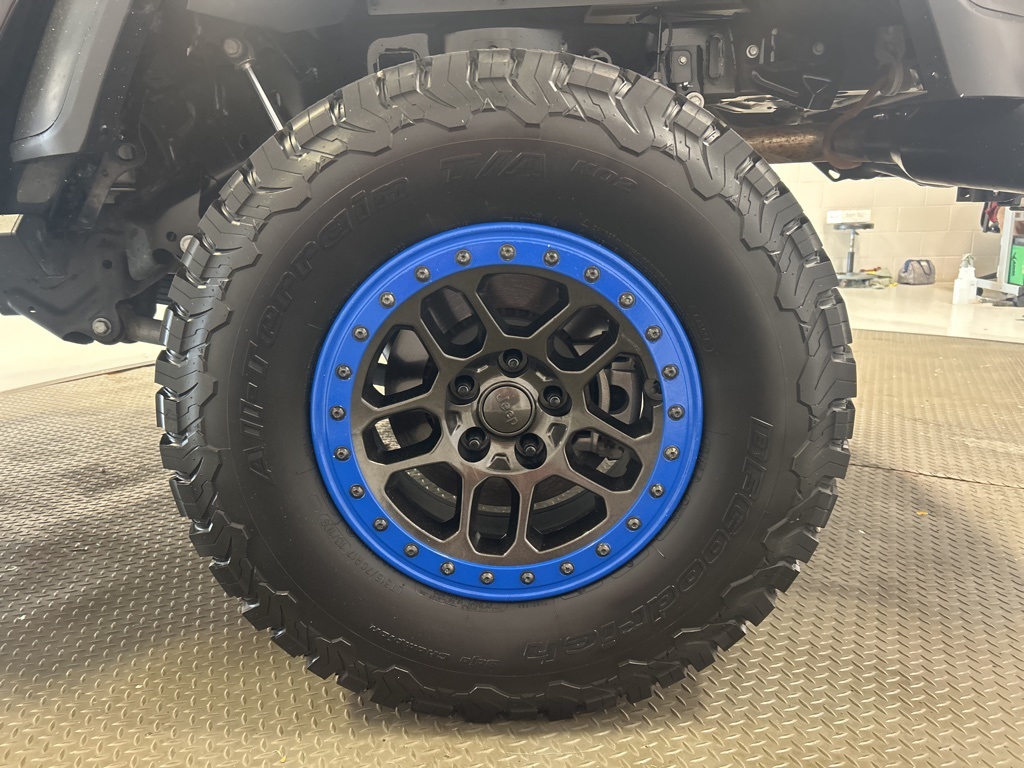 used 2021 Jeep Gladiator car, priced at $27,899