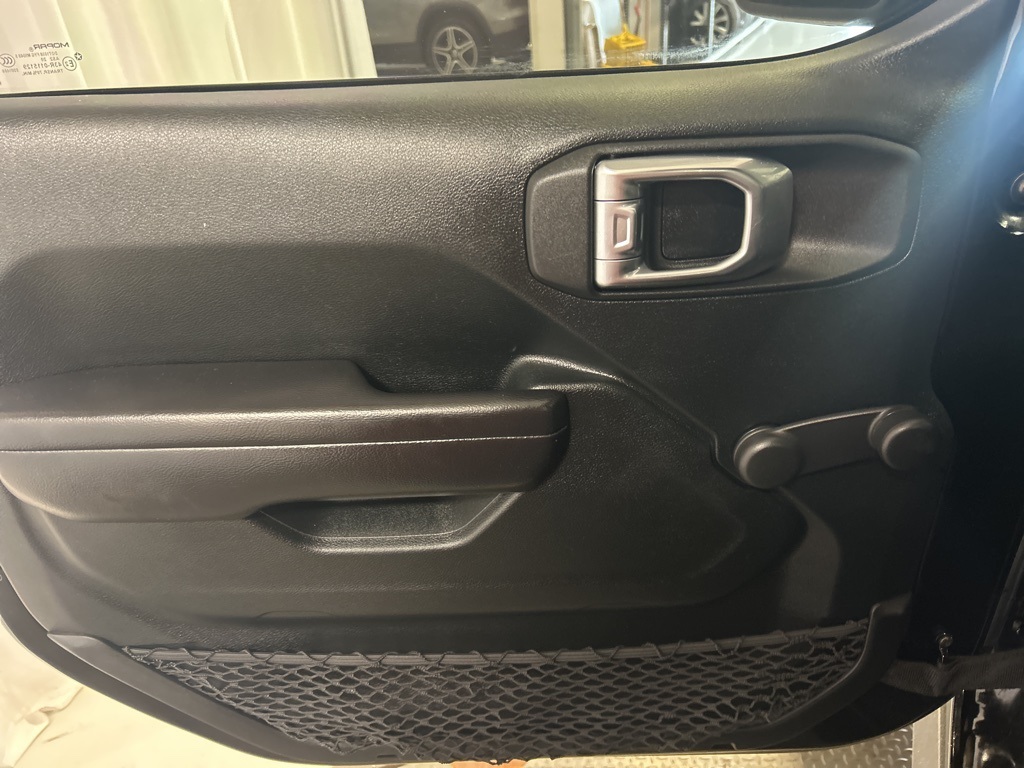 used 2021 Jeep Gladiator car, priced at $27,899