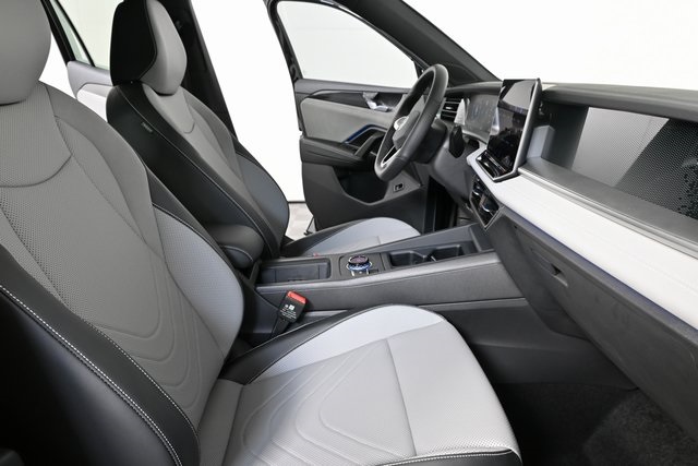 new 2026 Volkswagen Tiguan car, priced at $40,891