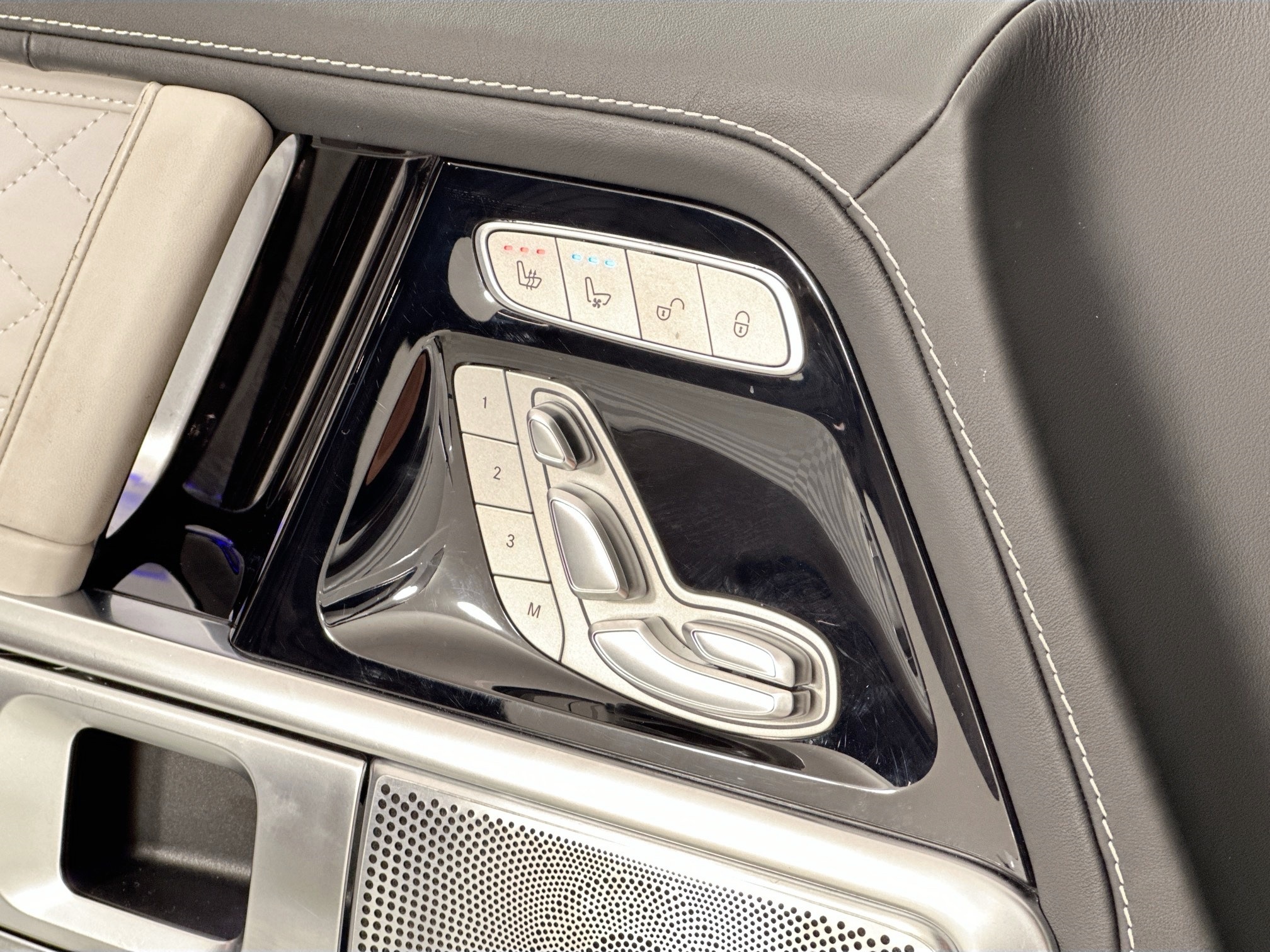 used 2021 Mercedes-Benz G-Class car, priced at $162,998