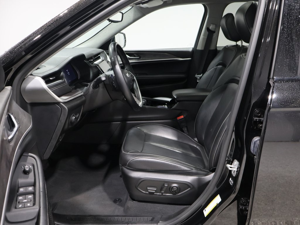 used 2022 Jeep Grand Cherokee car, priced at $27,500