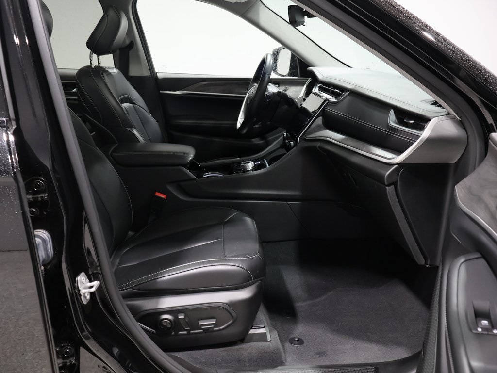 used 2022 Jeep Grand Cherokee car, priced at $27,500