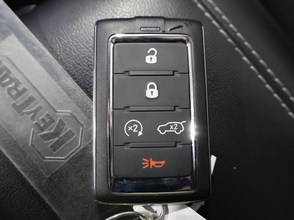 used 2022 Jeep Grand Cherokee car, priced at $27,500