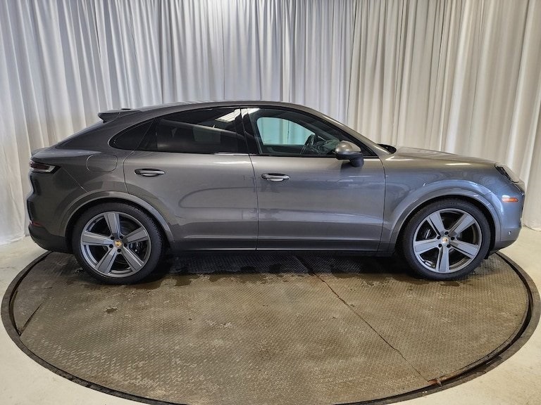used 2024 Porsche Cayenne Coupe car, priced at $85,000