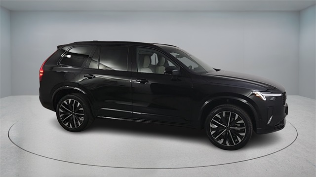 new 2026 Volvo XC90 car, priced at $76,020