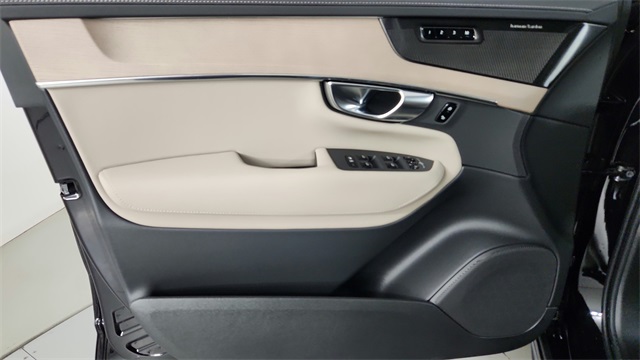 new 2026 Volvo XC90 car, priced at $76,020