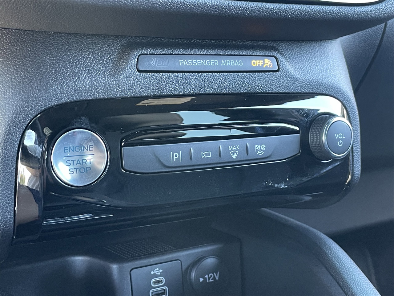 used 2024 Ford Escape Hybrid car, priced at $29,496